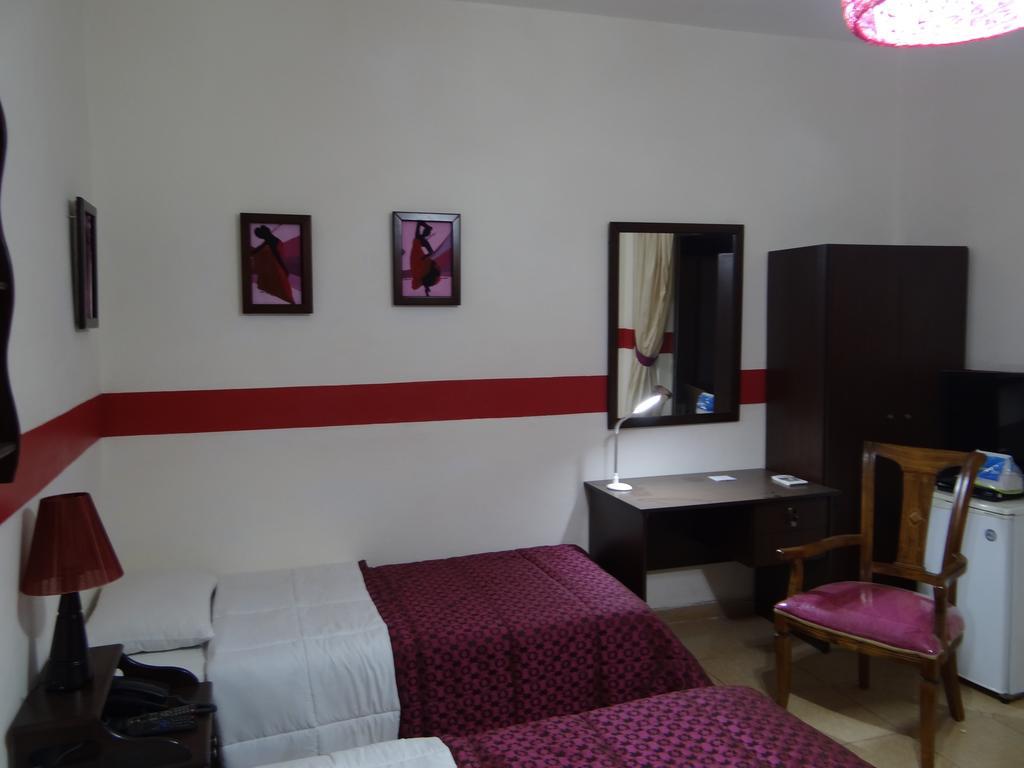 Hotel And Residence King George Byblos Bagian luar foto